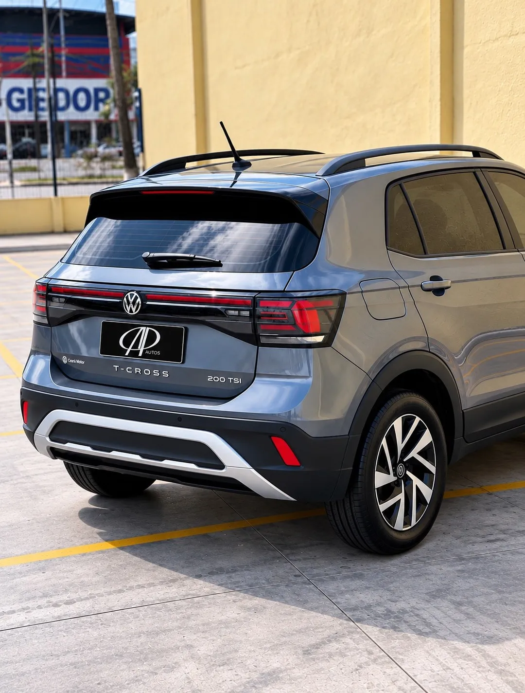 Volkswagen T-Cross 2025, foto 2 de 6